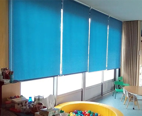 Pose de store intérieur près de Maubeuge